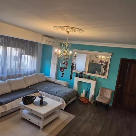 Raisa House