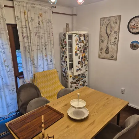 Raisa House Apartment
